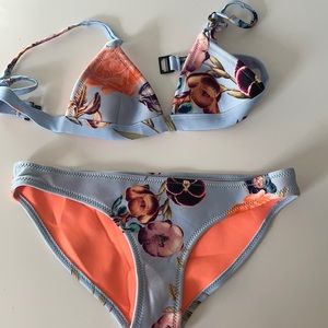 Floral Triangl Bikini